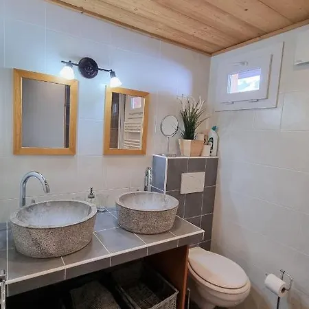 Le Petit Ramoneur * Châtel