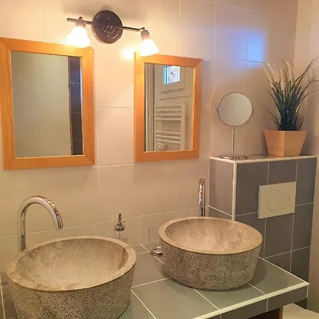Le Petit Ramoneur Chalet Chatel